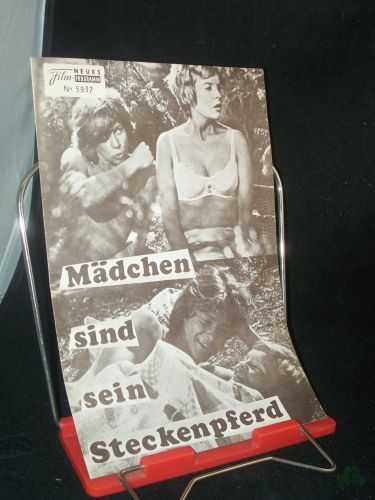 Product image of the product “Nr. 5937, Mai 1971, Mädchen sind sein Steckenpferd ”