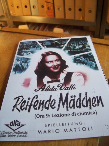 Artikelbild des Artikels “Nr. 2508 Reifende Mädchen “