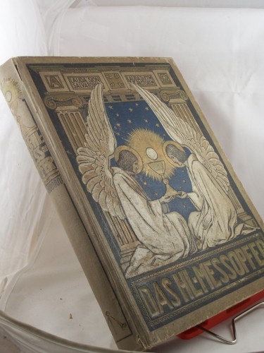 Artikelbild des Artikels “Das Hl. Messopfer. Das immerwährende Opfer der Kath. Kirche. Ein
unerschöpflicher Born von Gnade und Segen für Lebende und
Verstorbene. Dargestellt in seiner Feier, von den Zeiten der Apostel
bis auf den heutigen Tag. “