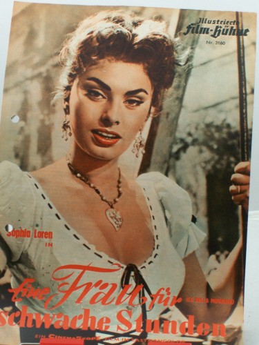 Artikelbild des Artikels “Nr. 3160, Eine Frau für schwache Stunden “