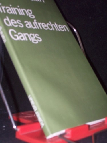 Artikelbild des Artikels “Training des aufrechten Gangs : Gedichte / Volker Braun “