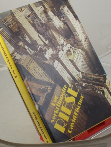 Artikelbild des Artikels “Der verkrüppelte Riese : Impressionen aus d. USA / David Fischer “