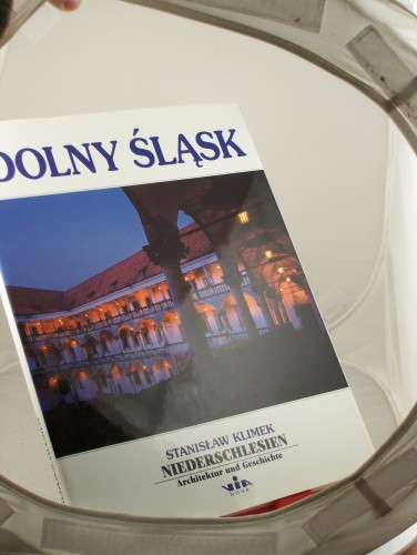 Artikelbild des Artikels “Niederschlesien : Architektur und Geschichte / Stanislaw Klimek. Text
Danuta & Rafa? Eysymontt “