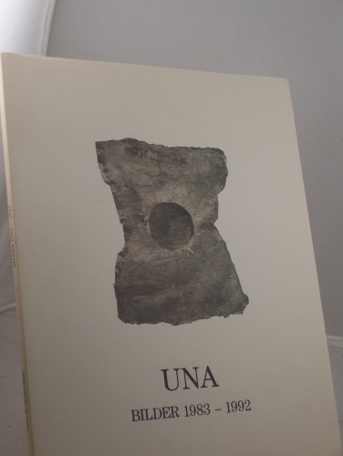 Artikelbild des Artikels “Una H. Moehrke : Bilder 1983 - 1992, Künstlerhaus Lauenburg,
22.5.1992 - 31.5.1992, Stadtgalerie im Sophienhof Kiel, 19.6.1992 -
16.8.1992, Galerie am Friedrichsplatz Mannheim, 26.6.1992 - 1.8.1992 /
Katalogestaltung: Una H. Moehrke “