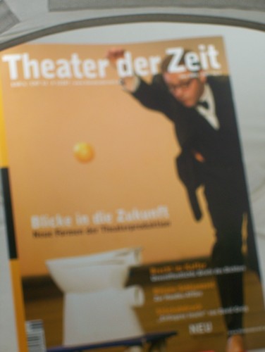 Artikelbild des Artikels “Heft 06/2006, Blicke in die Zukunft Neue Formen der Theaterproduktion “