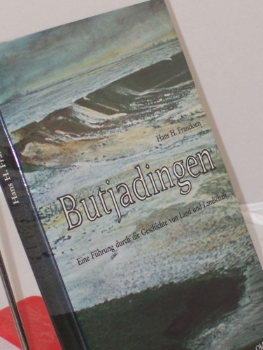 Artikelbild des Artikels “Butjadingen : alte Heimat - neue Heimat, Ferienland ; e. Führung
durch d. Geschichte von Land u. Landschaft / Hans H. Francksen “