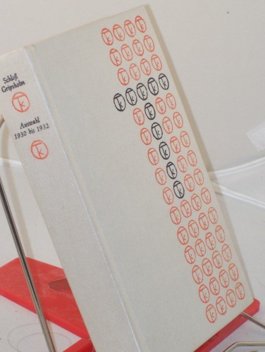 Artikelbild des Artikels “Schloss Gripsholm : Auswahl 1930 bis 1932 / Kurt Tucholsky. Mit e.
Nachw. d. Hrsg. “