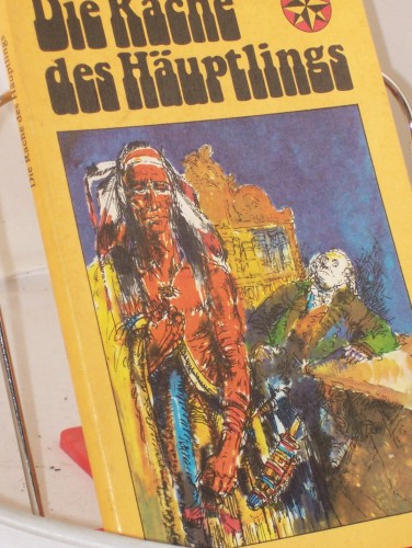 Artikelbild des Artikels “Die Rache des Häuptlings : Indianer- u. Abenteuergeschichten / hrsg. von Hilga u. Günther Cwojdrak. Illustrationen von Gerhard Goßmann “