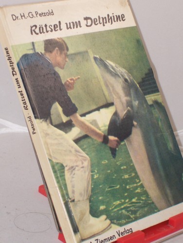 Artikelbild des Artikels “Rätsel um Delphine / Hans-Günter Petzold “