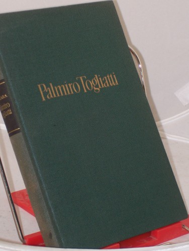 Artikelbild des Artikels “Palmiro Togliatti : Nach Gesprächen mit Togliatti aufgezeichn. /
Marcella Ferrara ; Maurizio Ferrara. Übers. von Guido Zamis “