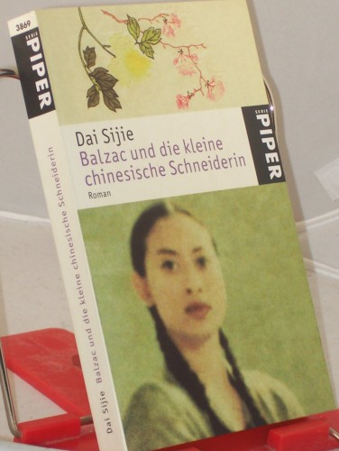 Artikelbild des Artikels “Balzac und die kleine chinesische Schneiderin : Roman / Dai Sijie. Aus
dem Franz. von Giò Waeckerlin Induni “