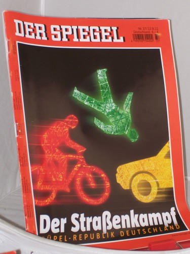 Artikelbild des Artikels “37/2011, Der Straßenkampf “