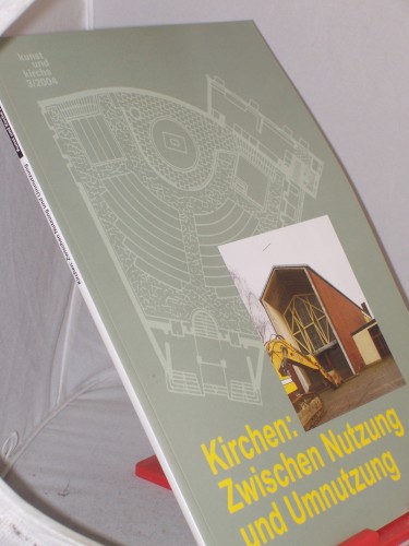 Artikelbild des Artikels “Kunst und Kirche : ökumenische Zeitschrift für zeitgenössische
Kunst und Architektur / Hrsg.: Präsidium des Evangelischen
Kirchenbautages in Verbindung mit dem Institut für Kirchenbau und
kirchliche Kunst der Gegenwart an der Philipps-Unive “