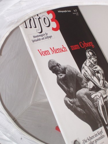 Artikelbild des Artikels “9/2000, Vom Mensch zum Cyborg “