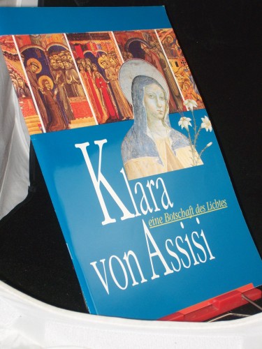Artikelbild des Artikels “Klara von Assisi : eine Botschaft des Lichtes / Fotos: Wolf-Christian
von der Mülbe “
