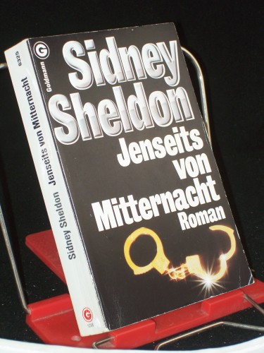 Artikelbild des Artikels “Jenseits von Mitternacht : Roman / Sidney Sheldon. Aus d. Amerikan.
von Christiane Bertoncini “