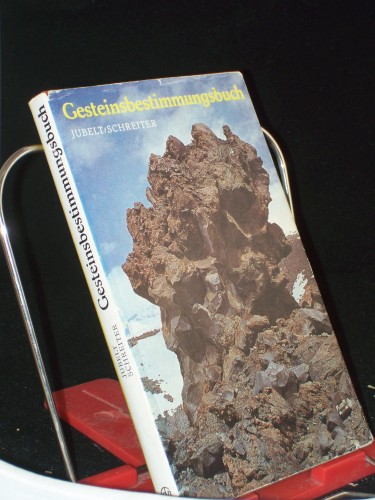 Artikelbild des Artikels “Gesteine : Sammeln, Bestimmen, Vorkommen, Merkmale / von Rudolf Jubelt
u. Peter Schreiter “
