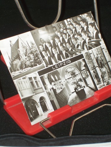 Artikelbild des Artikels “Leipzig, Thomaskirche, Thomanerchor, Bach Gedenkstätte, Bach Denkmal
vor der Thomaskirche “