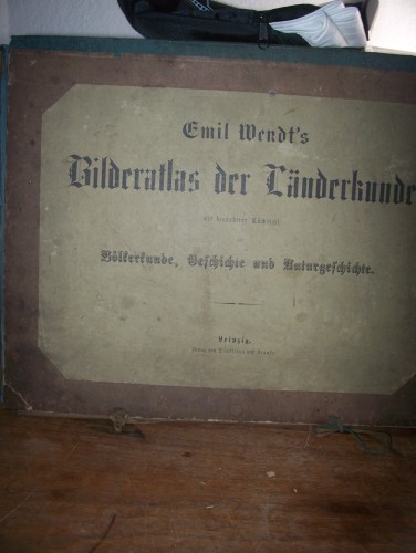 Artikelbild des Artikels “Emil Wendt's Bilderatlas der Länderkunde mit besonderer Rücksicht
auf Völkerkunde, Geschichte und Naturgeschichte, INHALT mit 66
Kupferstichen “