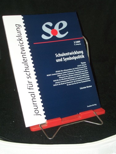 Artikelbild des Artikels “2/2009, Schulentwicklung und Symbolpolitik “