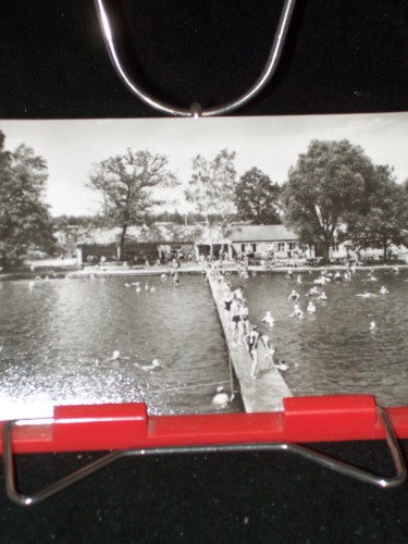 Artikelbild des Artikels “Gneisenhauptstadt SCHILDAU, Freibad am Neumühlenteich, Foto Kühn “