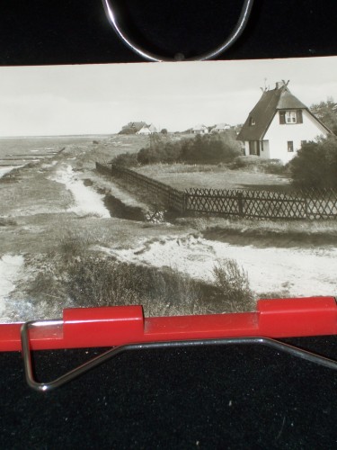 Artikelbild des Artikels “Ostseebad AHRENSHOOP, Neue Häuser an der Steilküste, Foto Fritz Wegscheider “