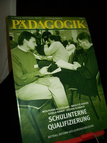 Artikelbild des Artikels “10/2004, Schulinterne Qualifizierung “