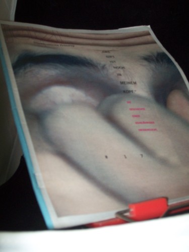 Artikelbild des Artikels “17/1999, das Gift ist noch in meinem Kopf, Die Geschichte einer
zehnjährigen Drogensucht “