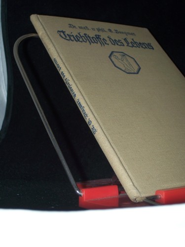 Artikelbild des Artikels “Triebstoffe des Lebens / Gerhard Venzmer “