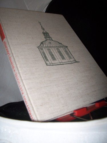 Artikelbild des Artikels “Dorfkirchen in Sachsen / Christian Rietschel ; Bernd Langhof. [Unter Mitarb. von Karl Wagner hrsg.] Mit e. Geleitw. von Gottfried Noth “