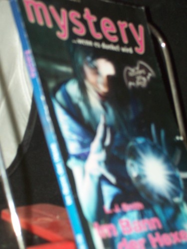 Artikelbild des Artikels “13/2005, L.J. Smith, Im Bann der Hexe “