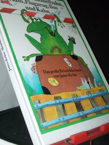 Artikelbild des Artikels “Henriette Bimmelbahn, Auto, Flugzeug, Bus und Kahn : d. große
Reisebilderbuch / von James Krüss, reich ill. von Petra Wiegandt “