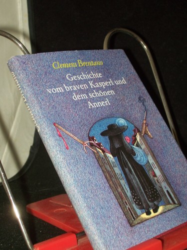 Artikelbild des Artikels “Geschichte vom braven Kasperl und dem schönen Annerl / Clemens Brentano. [Ill. von Renate Totzke-Israel] “