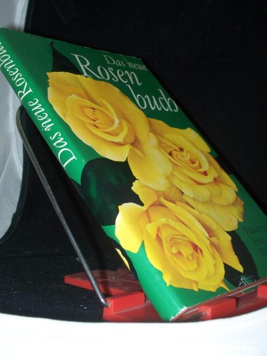 Artikelbild des Artikels “Das neue Rosenbuch / Eckart Haenchen; Fritz Haenchen. Mit Zeichn. von Hans Preuße “