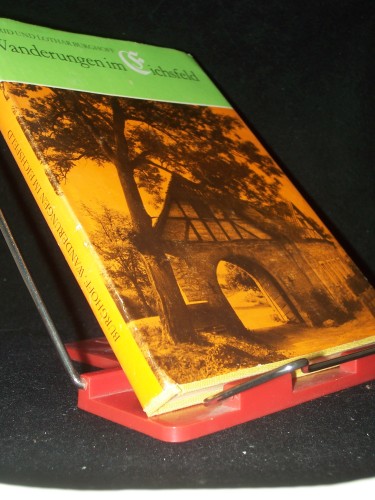 Artikelbild des Artikels “Wanderungen im Eichsfeld / Ingrid u. Lothar Burghoff. [Im Eichsfeld fotografierte Günther Kirchner. Kartenzeichn.: Helga Paditz] “