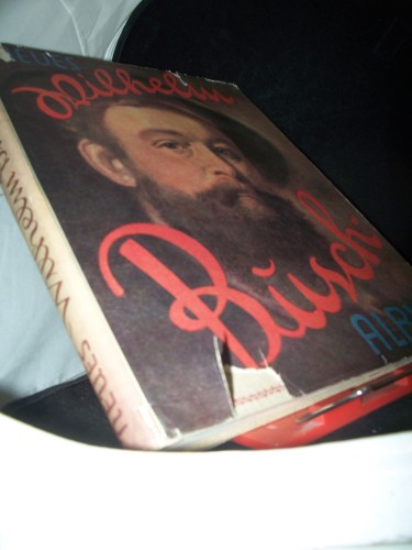 Artikelbild des Artikels “Neues Wilhelm-Busch-Album : Sammlg lustiger Bildergeschichten mit 1500
Bildern / von Wilhelm Busch “