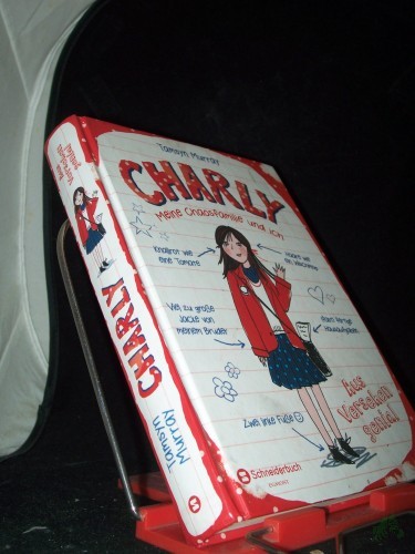 Product image of the product “Charly, Meine Chaosfamilie und ich, Aus Versehen genial / Tamsyn Murray ; ins Deutsche übertragen von Diana Steinbrede ”
