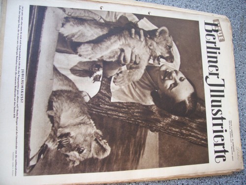 Artikelbild des Artikels “23/1953 JUBILÄUMSKUSS LÖWENKINDER AUS DER ZUCHT DES LEIPTIGER ZOOS “