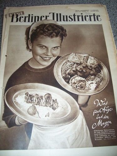 Artikelbild des Artikels “48/1953 WAS FÜRS AUGE UND DEN MAGEN UNBEKANNTE KÜCHENKÜNSTE DIE
JEDE HAUSFRAU ERLERNEN KANN “