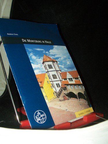 Artikelbild des Artikels “Die Moritzburg in Halle / Andreas Stahl. [Zeichn.: Christiane Werner. Fotos: Klaus E. Gölz... u.a.] “