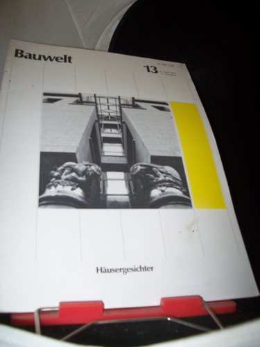 Artikelbild des Artikels “13/1983 Häusergesichter “