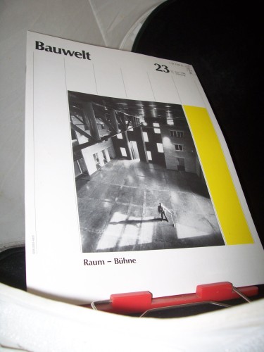 Artikelbild des Artikels “23/1986 Raum Bühne “