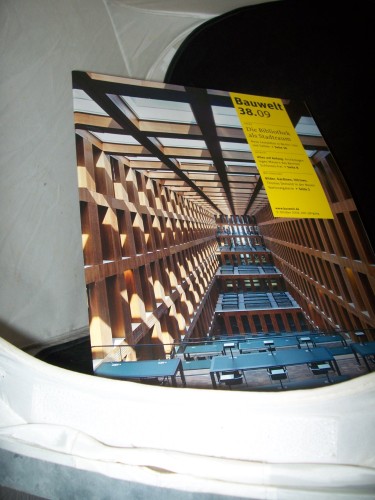 Artikelbild des Artikels “38/2009 Die Bibliothek als Stadtraum “