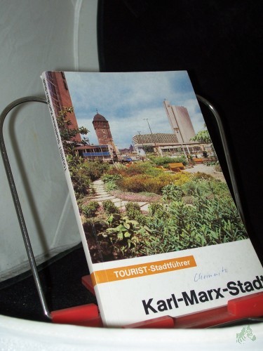 Product image of the product “Karl-Marx-Stadt / Rudolph Strauß; Maria Teuchner ”