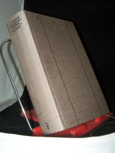 Artikelbild des Artikels “Literatur Rumäniens : 1944 - 1980 ; Einzeldarst. / von e. Autorenkollektiv unter Leitung von Zoe Dumitrescu-Bu?ulenga u. Martin Bucur. Red. Eva Behring u. Hannelore Prosche. [Übers.: Eva Behring...] “