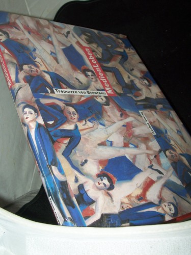 Artikelbild des Artikels “MedienLeben / Tremezza von Brentano. Mit Beitr. von Tremezza von
Brentano.. “