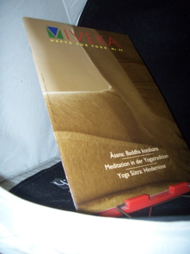 Artikelbild des Artikels “39/2006 Serie Āsana – baddha koṇāsana Yoga Sūtra –
Hindernisse – antarāya Meditation in der Yoga-Tradition Yoga nach
Hüftoperationen “