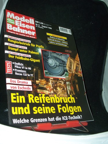 Artikelbild des Artikels “8/1998 Ein Reifenbruch und seine Folgen “