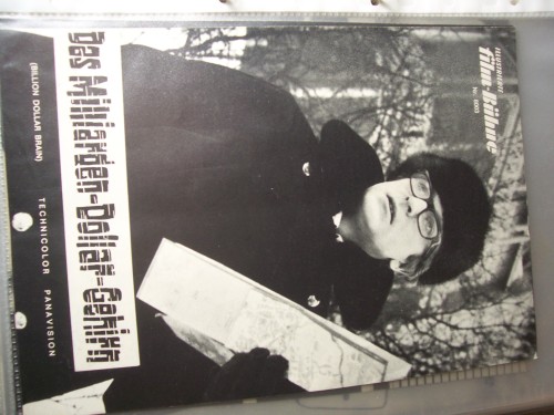 Artikelbild des Artikels “Nr. 8003, o.J., Das Milliarden-Dollar-Gehirn “