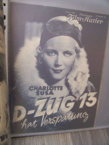 Artikelbild des Artikels “Nummer 1592, 1931, D-Zug 13 hat Verspätung, mit Charlotte Susa “